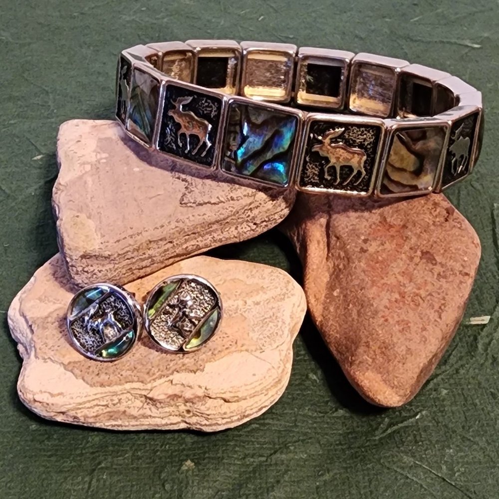 Mooseville Bracelet/Earring Set